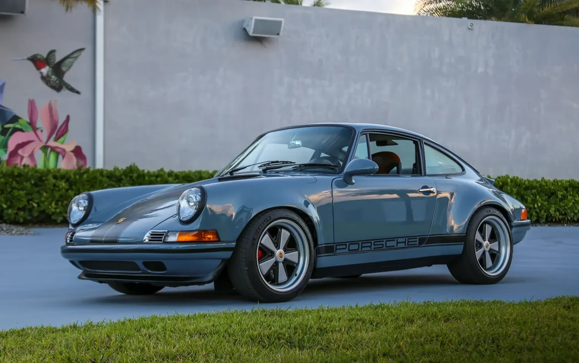 1990 Porsche 964 Carrera 4 - Image 5 of 6