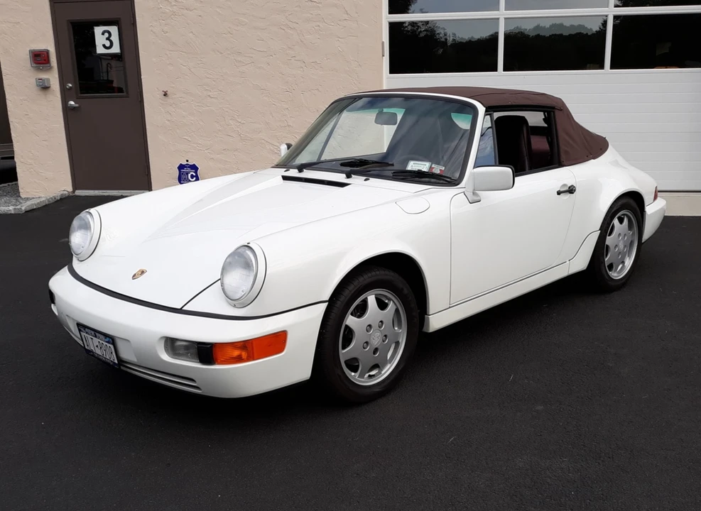 1990 Porsche 964 Carrera 4 - Image 2 of 31
