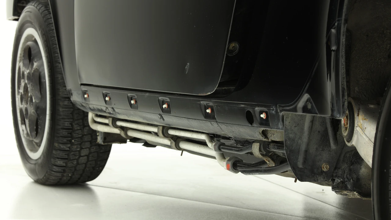 1990 Porsche 964 Carrera 4 - Image 14 of 31
