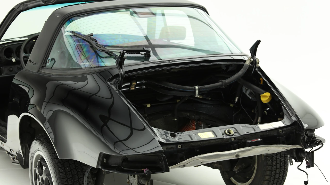 1990 Porsche 964 Carrera 4 - Image 18 of 31