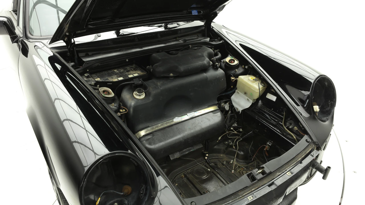 1990 Porsche 964 Carrera 4 - Image 22 of 31