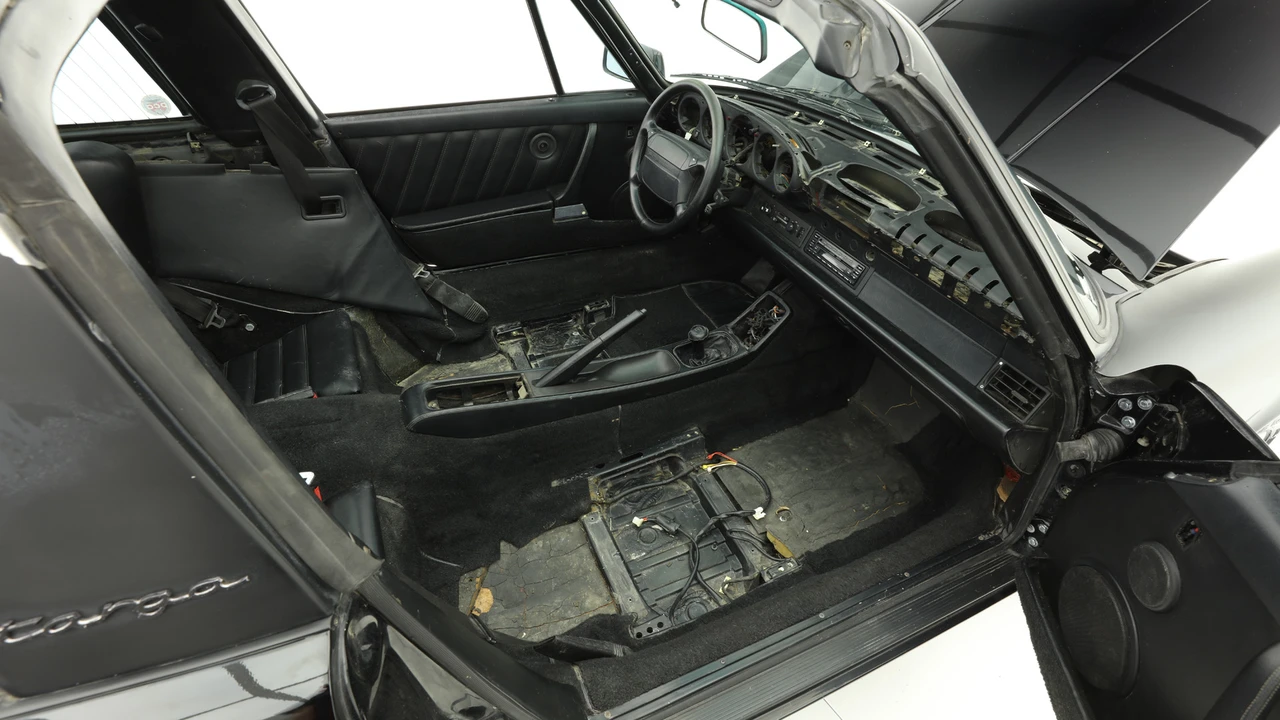 1990 Porsche 964 Carrera 4 - Image 31 of 31