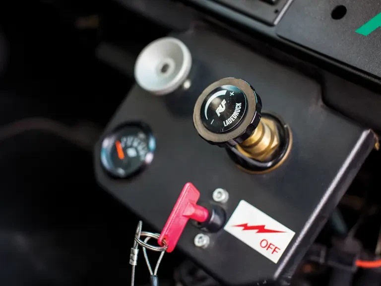 1990 Porsche 964 Carrera 4 - Image 17 of 30