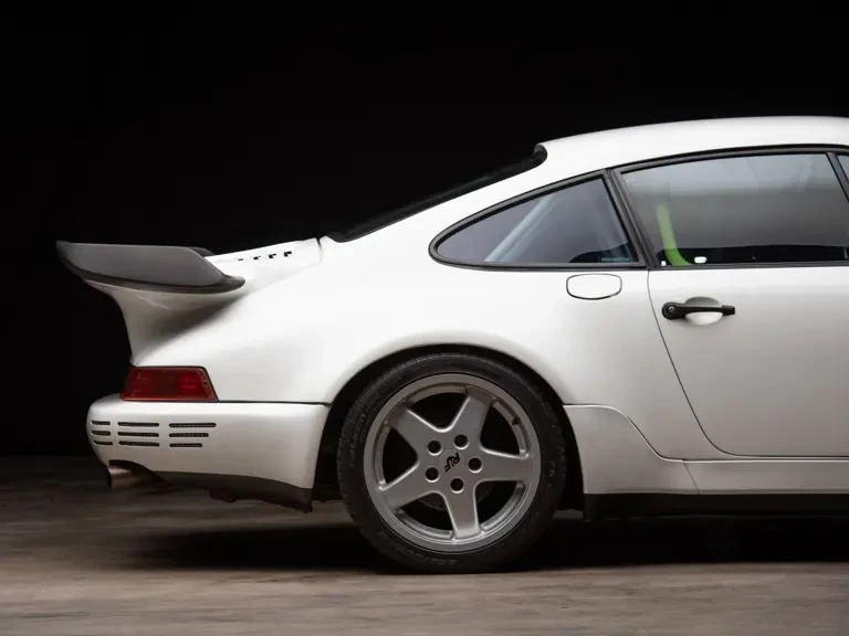 1990 Porsche 964 Carrera 4 - Image 13 of 31