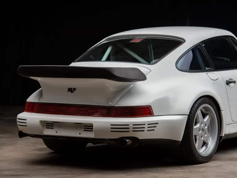 1990 Porsche 964 Carrera 4 - Image 30 of 31