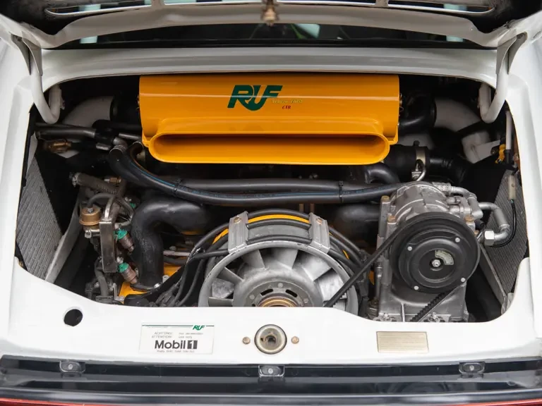 1990 Porsche 964 Carrera 4 - Image 5 of 31