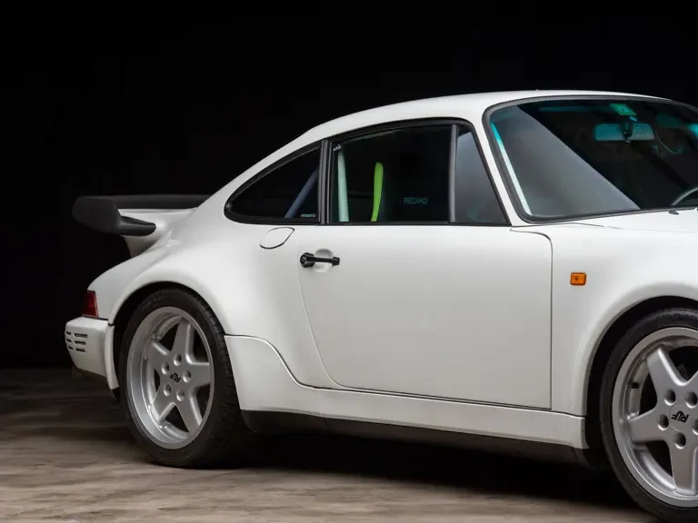 1990 Porsche 964 Carrera 4 - Image 25 of 31