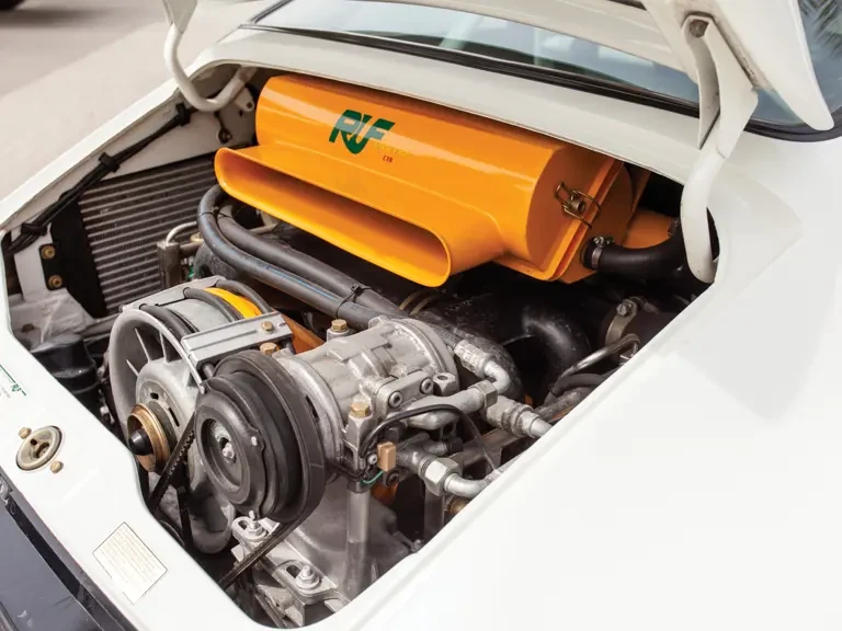 1990 Porsche 964 Carrera 4 - Image 21 of 30