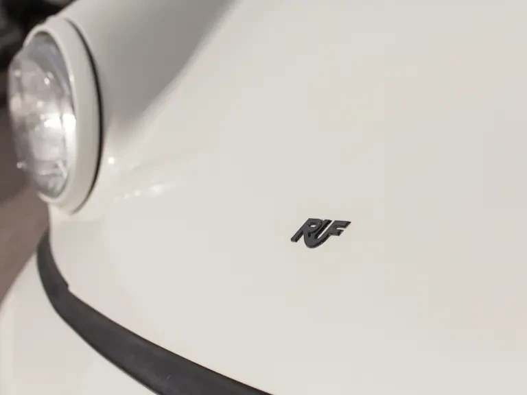 1990 Porsche 964 Carrera 4 - Image 12 of 30