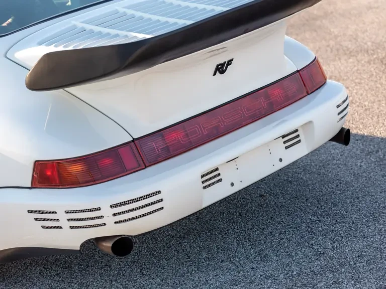 1990 Porsche 964 Carrera 4 - Image 18 of 31