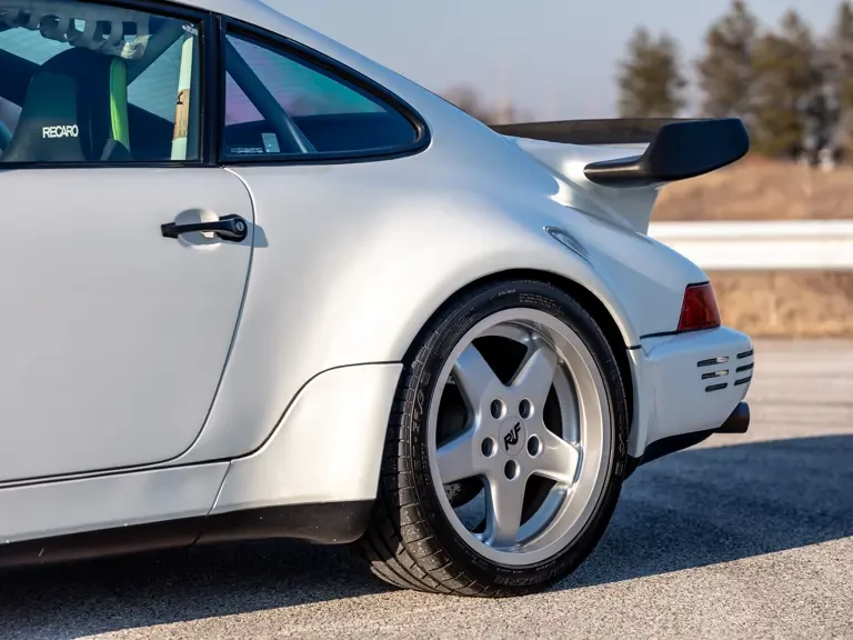 1990 Porsche 964 Carrera 4 - Image 15 of 31