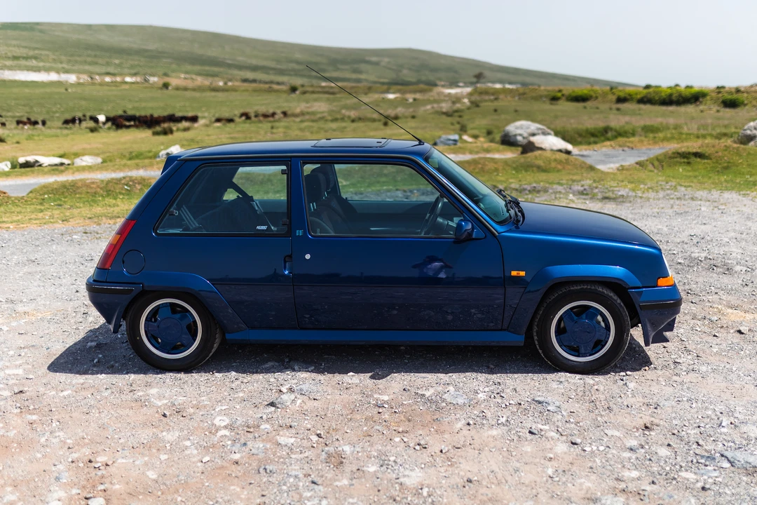 1990 Renault 5 GT Turbo - Image 28 of 31