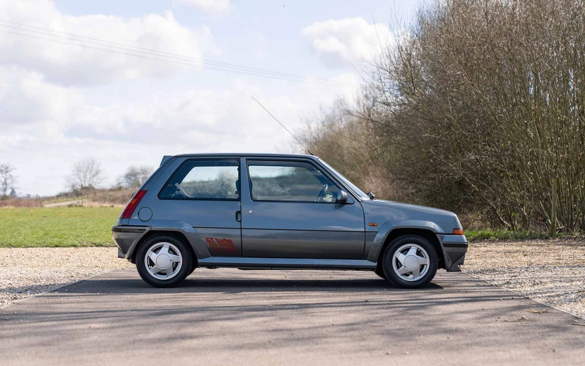 1990 Renault 5 GT Turbo - Image 11 of 31