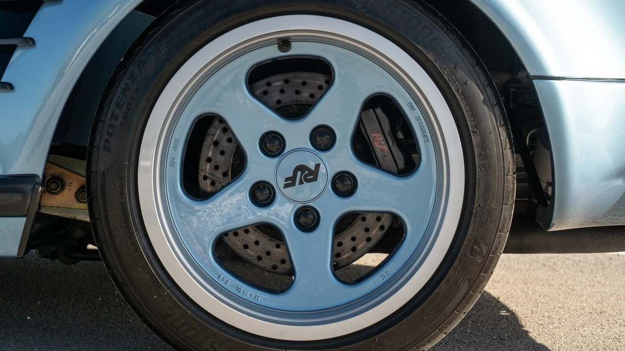 1990 RUF - Image 16 of 31