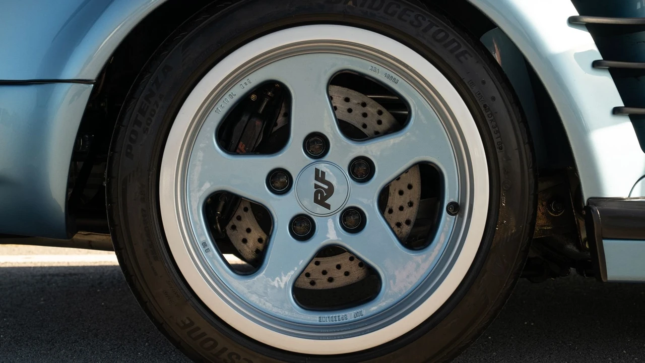 1990 RUF - Image 31 of 31