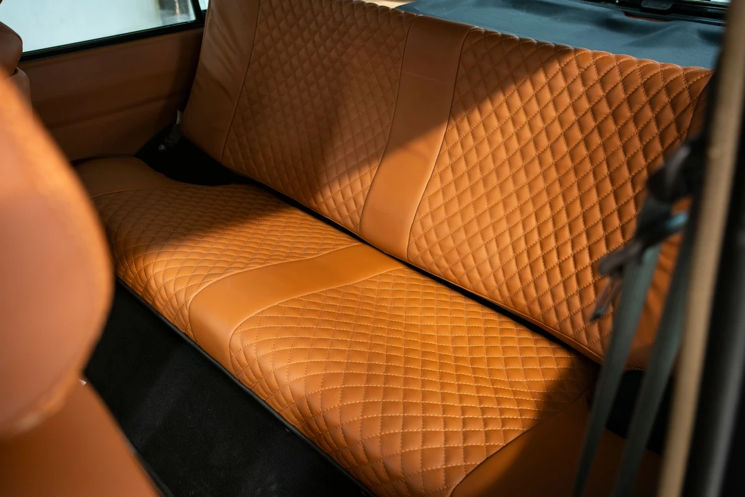 1990 Land Rover Range Rover Classic - Image 8 of 15