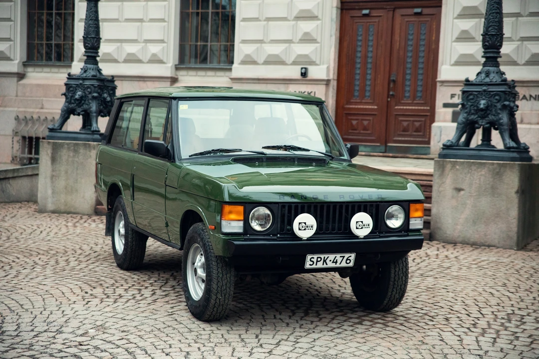1990 Land Rover Range Rover Classic - Image 9 of 31