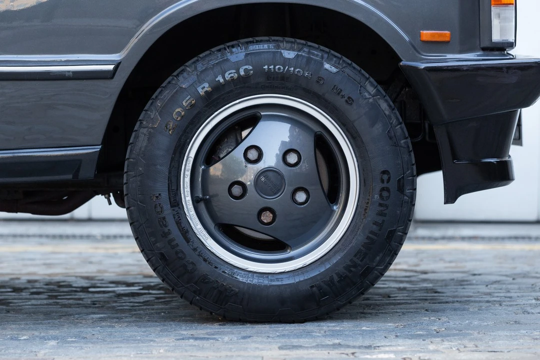 1990 Land Rover Range Rover Classic - Image 23 of 30