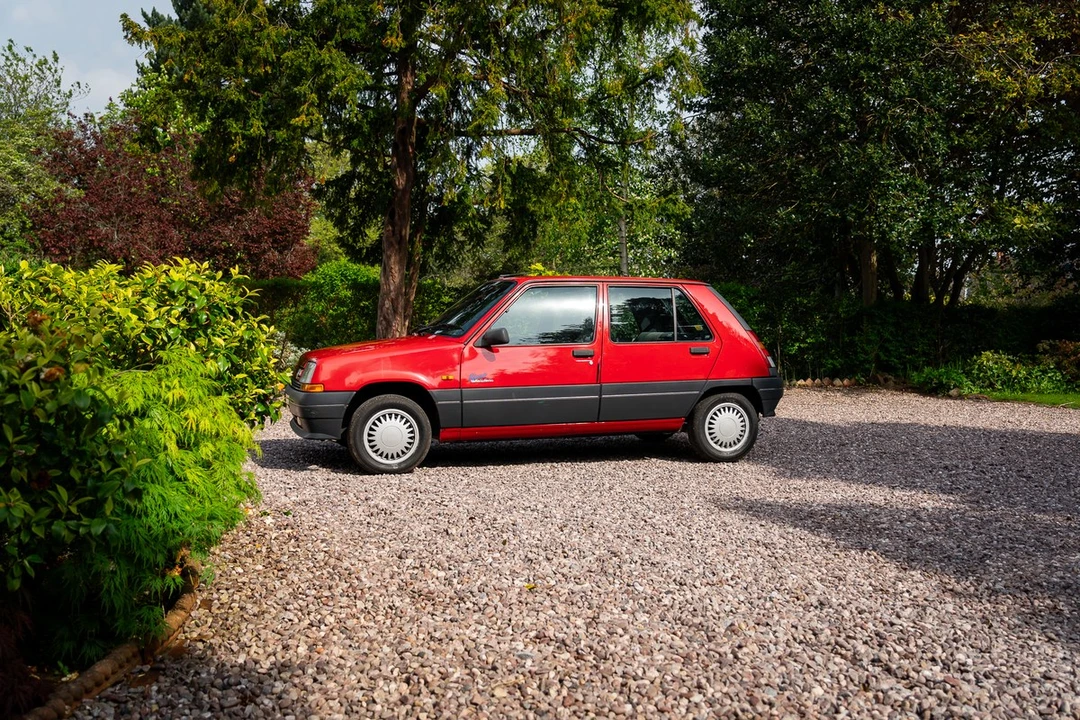 1990 Renault 5 - Image 13 of 30