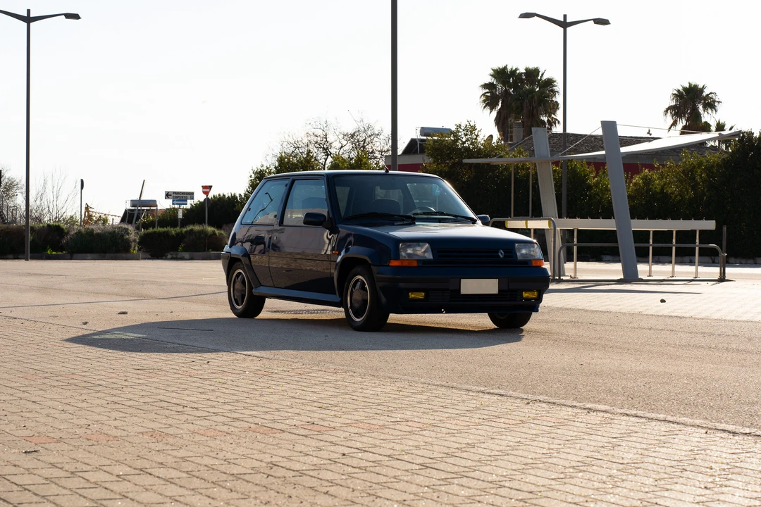 1990 Renault 5 GT Turbo - Image 2 of 31