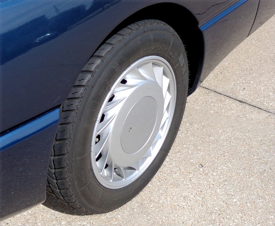 1990 Alpine - Image 13 of 31