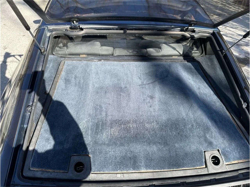 1990 Renault - Image 19 of 31