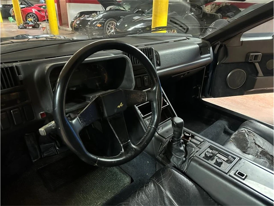 1990 Renault - Image 25 of 31