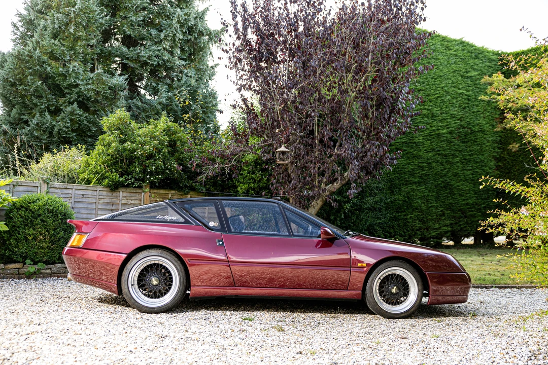 1990 Renault - Image 23 of 30