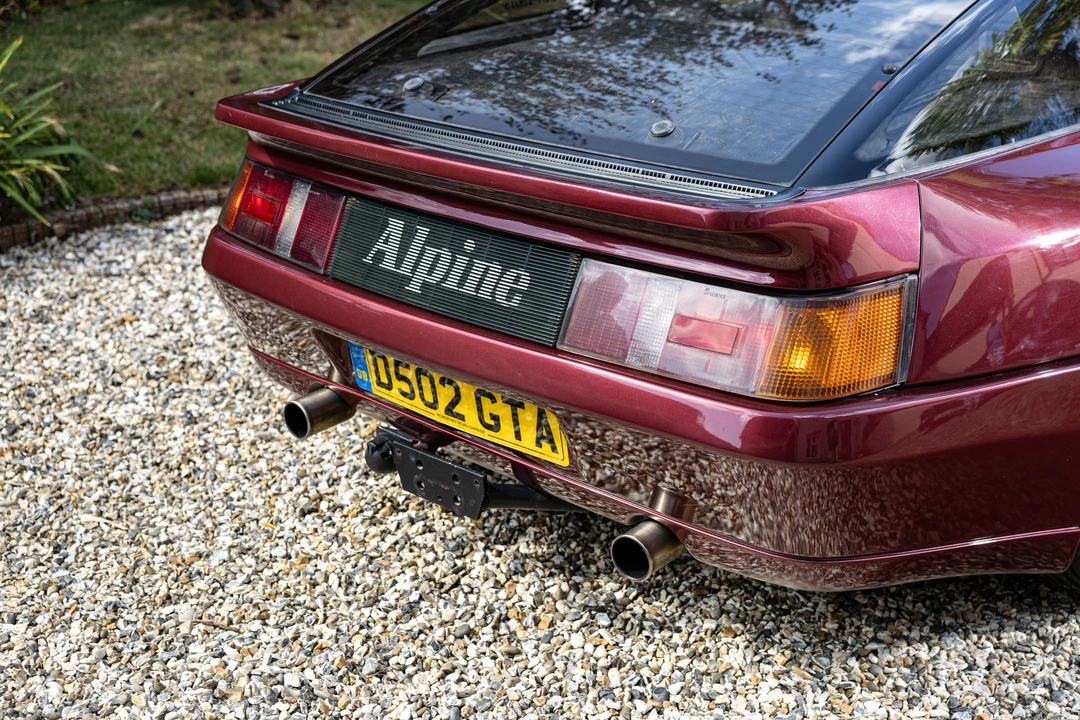 1990 Renault - Image 24 of 30
