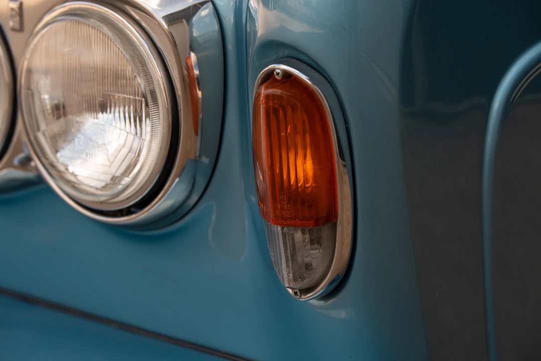 1990 Rolls-Royce Corniche Series III - Image 30 of 31