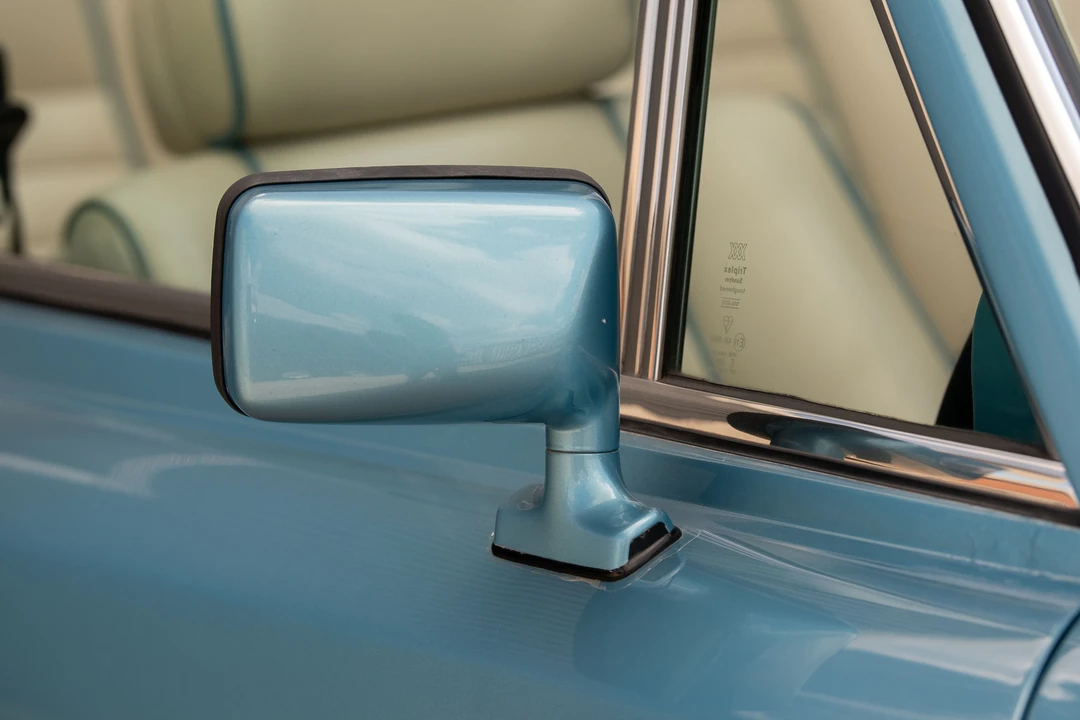 1990 Rolls-Royce Corniche Series III - Image 2 of 31