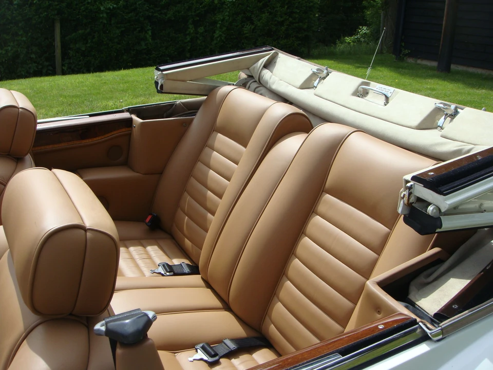 1990 Rolls-Royce Corniche Series III - Image 6 of 7