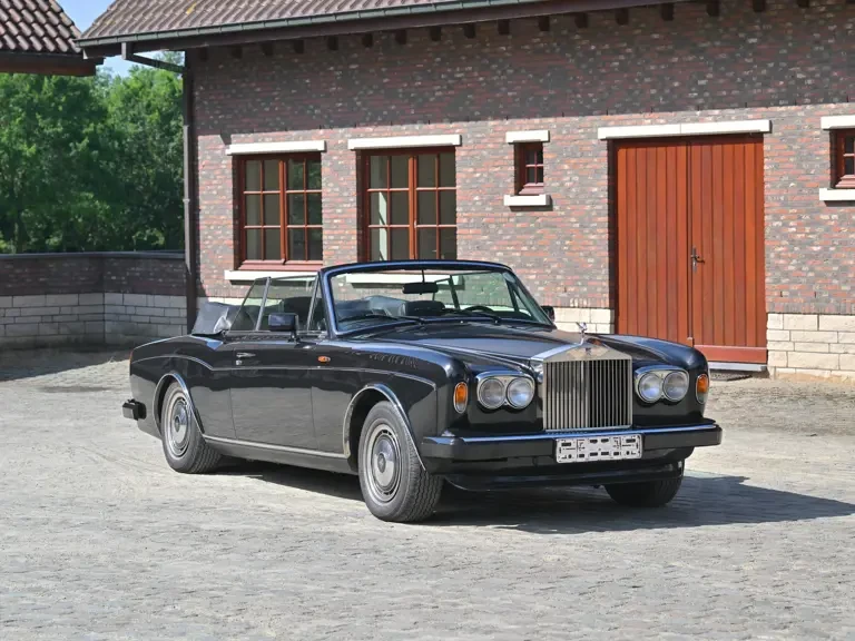 1990 Rolls-Royce Corniche Series III - Image 2 of 31