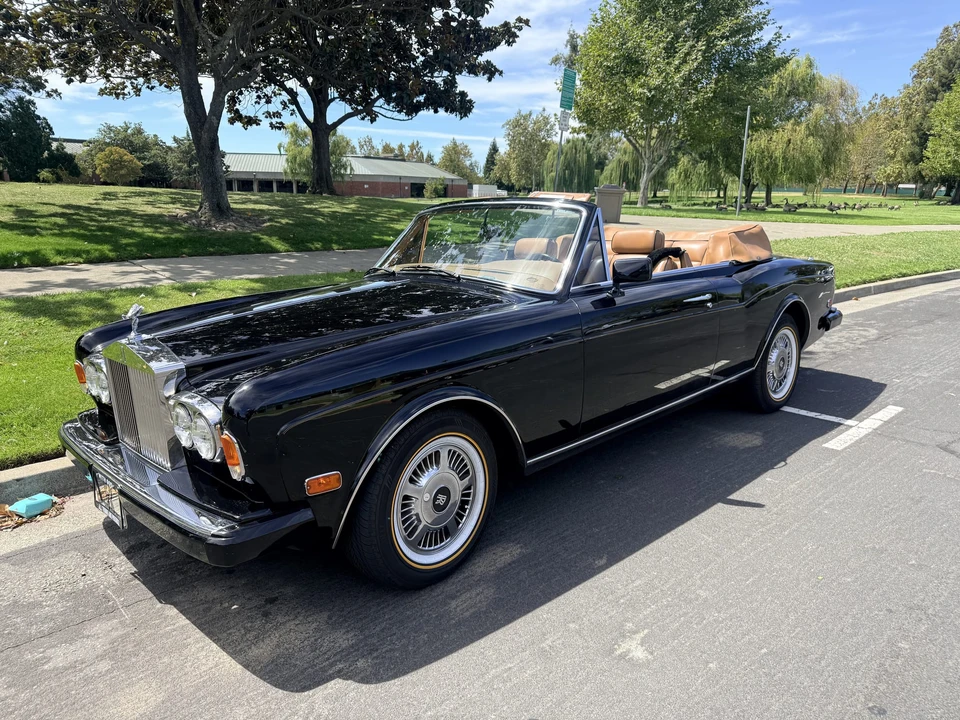 1990 Rolls-Royce Corniche Series III - Image 2 of 31