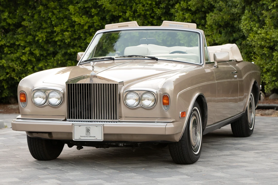 1990 Rolls-Royce Corniche Series III - Image 2 of 31