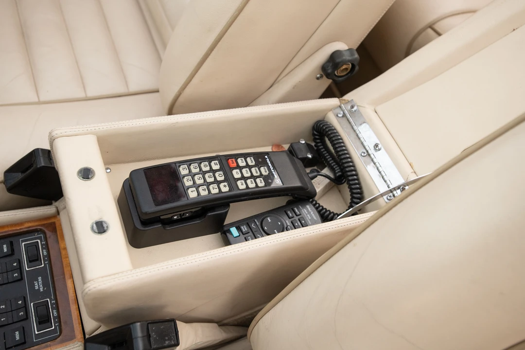 1990 Rolls-Royce Corniche Series III - Image 17 of 31