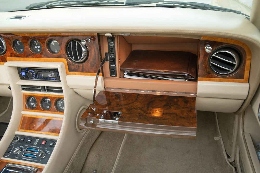 1990 Rolls-Royce Corniche Series III - Image 7 of 31