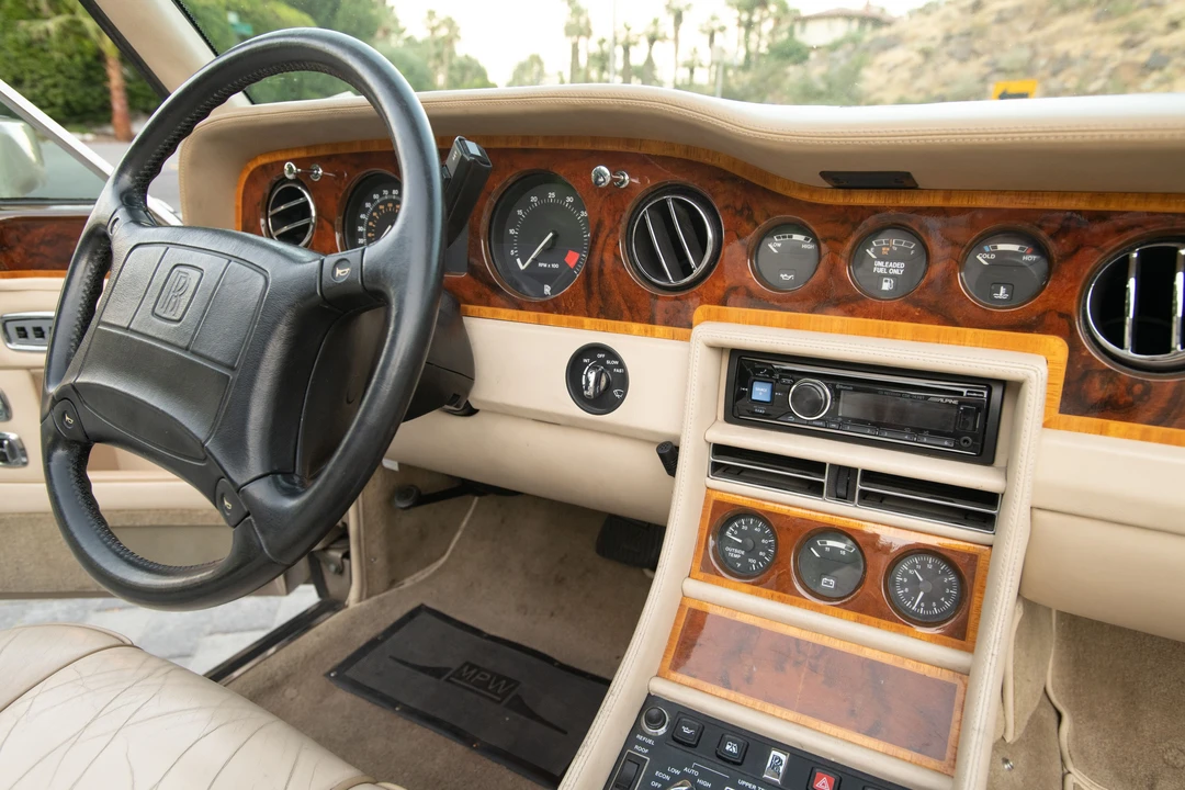 1990 Rolls-Royce Corniche Series III - Image 27 of 31