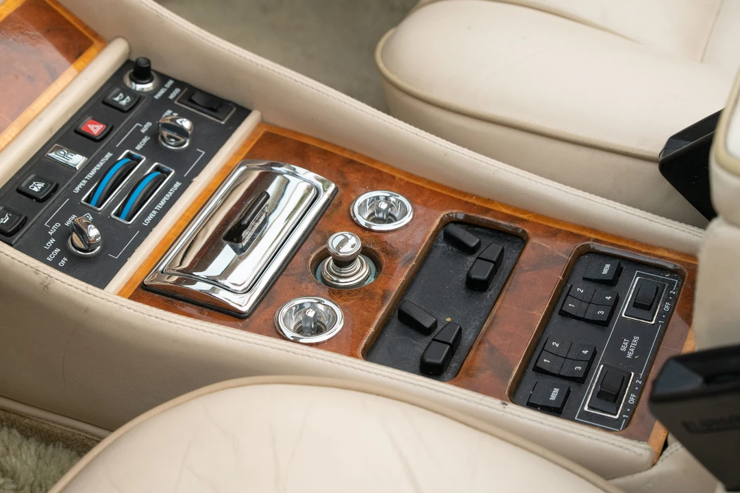 1990 Rolls-Royce Corniche Series III - Image 11 of 31