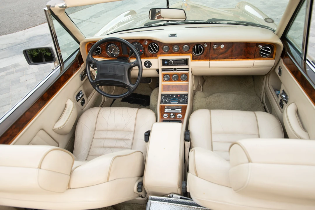 1990 Rolls-Royce Corniche Series III - Image 13 of 31