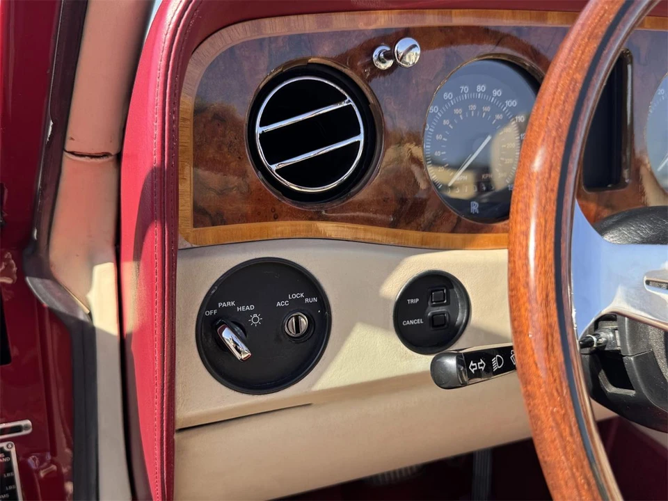 1990 Rolls-Royce Corniche Series III - Image 17 of 31