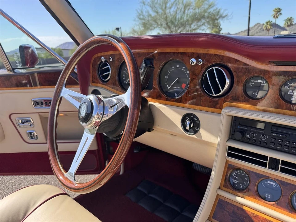 1990 Rolls-Royce Corniche Series III - Image 28 of 31