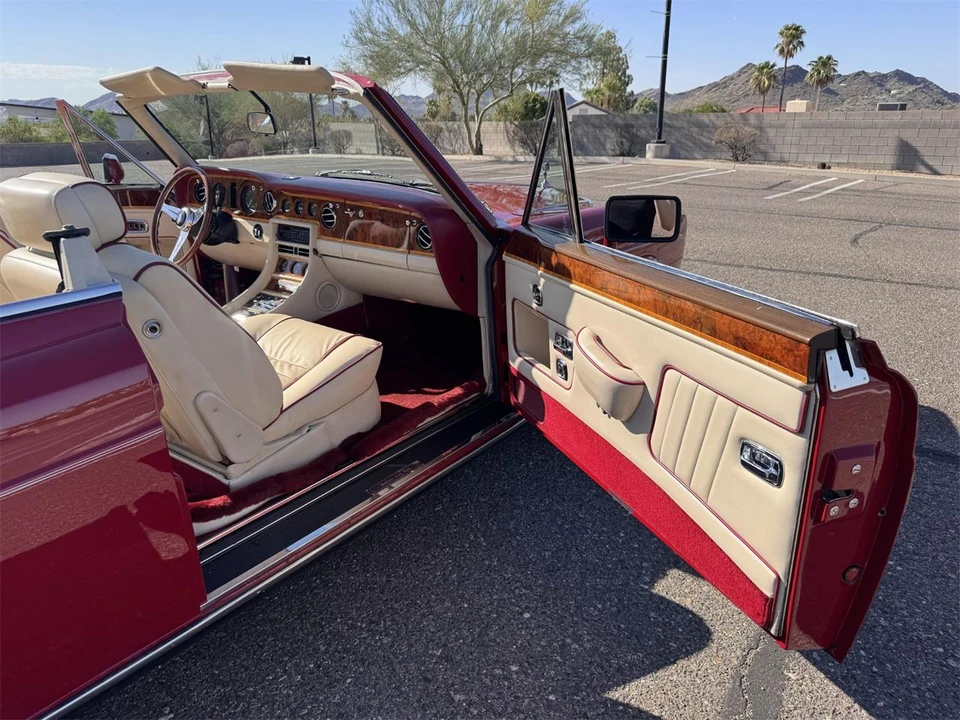 1990 Rolls-Royce Corniche Series III - Image 24 of 31