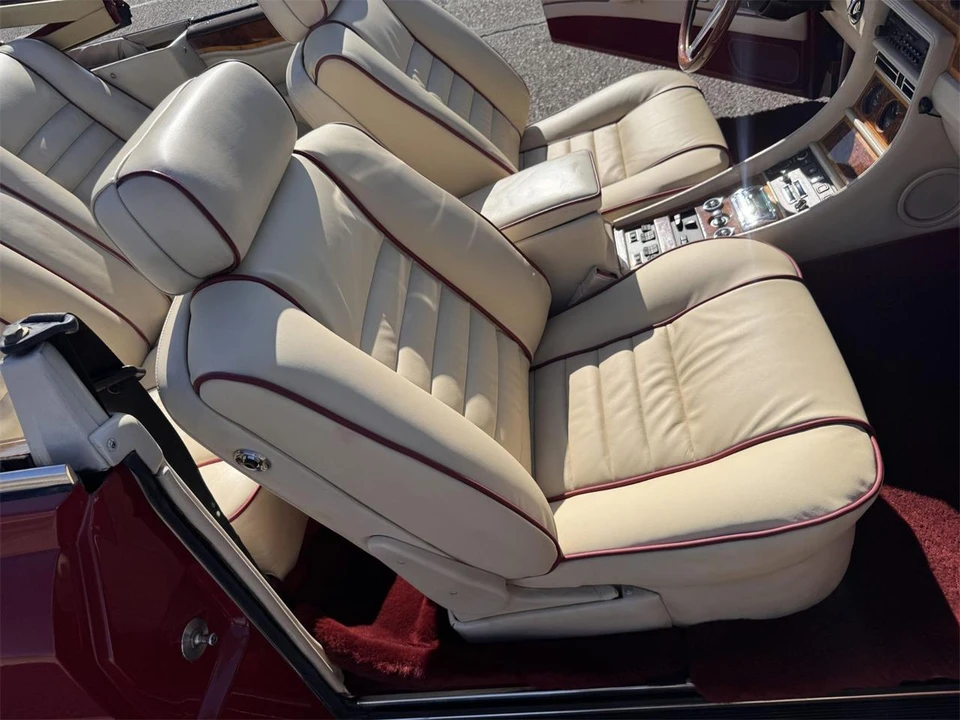 1990 Rolls-Royce Corniche Series III - Image 29 of 31