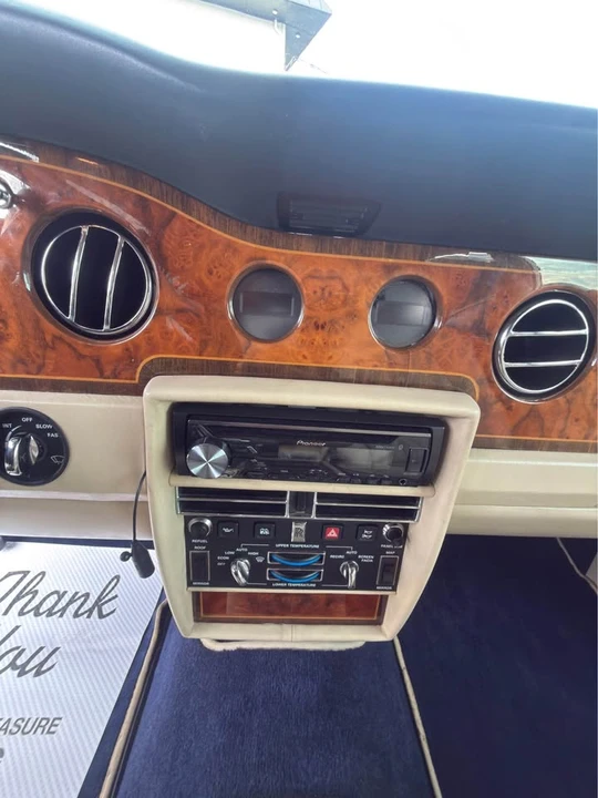 1990 Rolls-Royce Silver Spur & Spirit II - Image 9 of 12