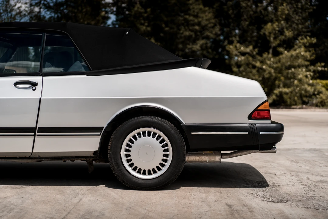 1990 Saab 900 1st Gen - Image 28 of 31