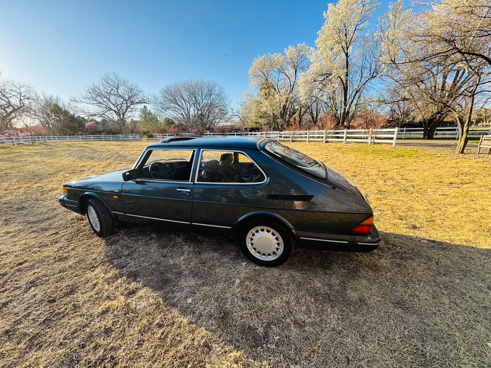 1990 Saab 900 1st Gen - Image 31 of 31