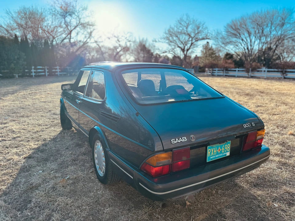1990 Saab 900 1st Gen - Image 27 of 31