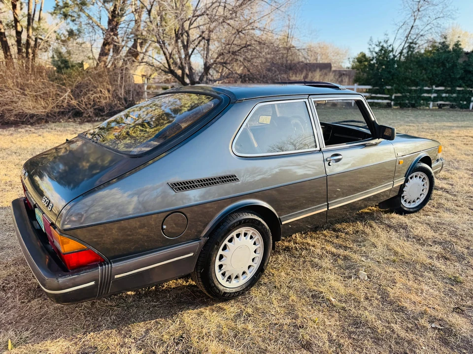 1990 Saab 900 1st Gen - Image 22 of 31