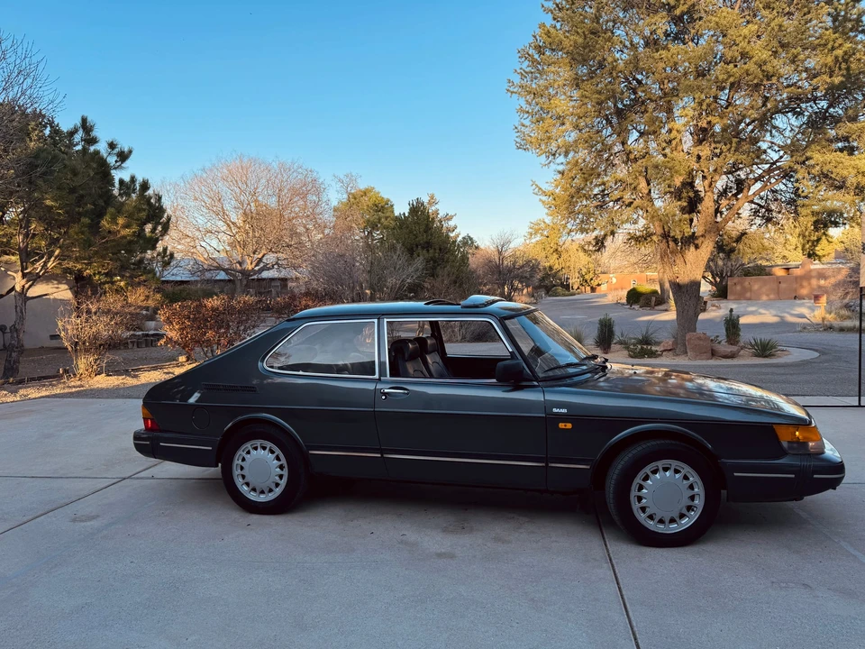 1990 Saab 900 1st Gen - Image 17 of 31
